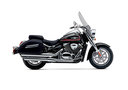 Suzuki-Boulevard-C90T-2017-1.jpg