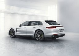 Porsche-Panamera-E-Hybrid-2.jpg
