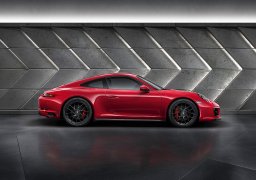 Porsche-911-Carrera-GTS-2.jpg