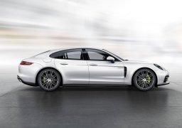 Porsche-Panamera-E-Hybrid-4.jpg