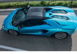 Lamborghini-Aventador-S-Roadster-5.jpg