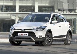 Hyundai-Accent-i20-Active-1.4-5.jpg