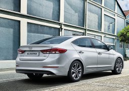 Hyundai-Elantra-2016-1.6 AT-1 (3).jpg