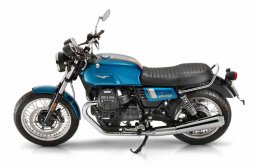Moto_guzzi_v7_iii_special_3.jpg