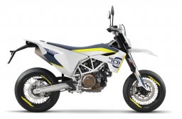 Husqvarna_701_supermoto_2018_1.jpg