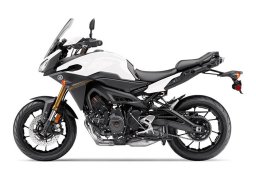 Yamaha_fj_09_2017_4.jpg