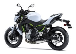 Kawasaki_z650_abs_2017_6.jpg