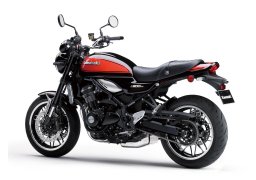Kawasaki_z900rs_2018_5.jpg