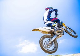 Suzuki_rm_z450_2018_6.jpg