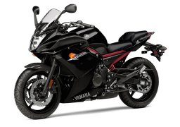 Yamaha_fz6r_2016_1.jpg