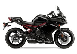 Yamaha_fz6r_2016_4.jpg
