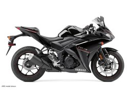 Yamaha_yzf_r3_2018_3.jpg