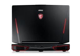 Msi_gt83_titan_8rf_4.jpg