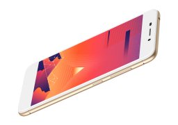 Panasonic_eluga_i5_2.jpg