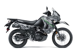Kawasaki_klr_650_camo_2017_2.jpg
