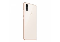 Xiaomi_mi_8_se_3.jpg