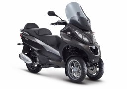 Piaggio-MY16-MP3-500-BUSINESS-ABS-2018-3.jpg
