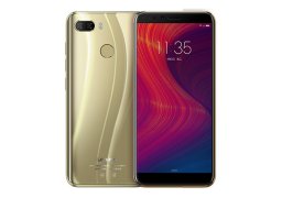 Lenovo_k5_play_2.jpg