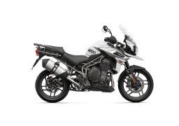 Triumph-1200-XRt-2018-1.jpg