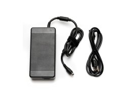 Eluktronics-P750DM2-G-2.jpg