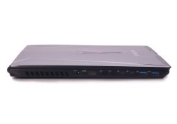 Eluktronics-Pro-X-P957HR-2.jpg