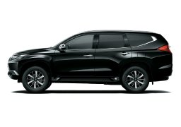 Mitsubishi_pajero_sport_g_4x4_at_2018_7.jpg