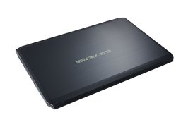 Eluktronics-P670RG-G-3.jpg