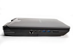 Eluktronics-P775TM1-G-1.jpg
