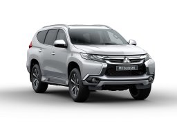 Mitsubishi_pajero_sport_g_4x4_at_2018_2.jpg