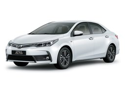 Toyota_corolla_altis_18g_cvt_2018_4.jpg