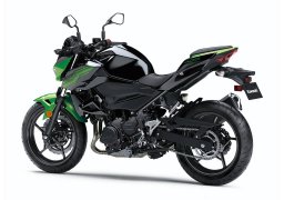 Kawasaki_z400_abs_2019_4.jpg