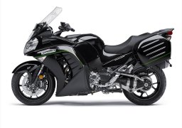 Kawasaki_concours_14_abs_2021_3.jpg