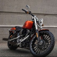 Harley-Davidson Breakout 2016