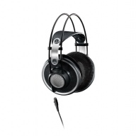 AKG K702